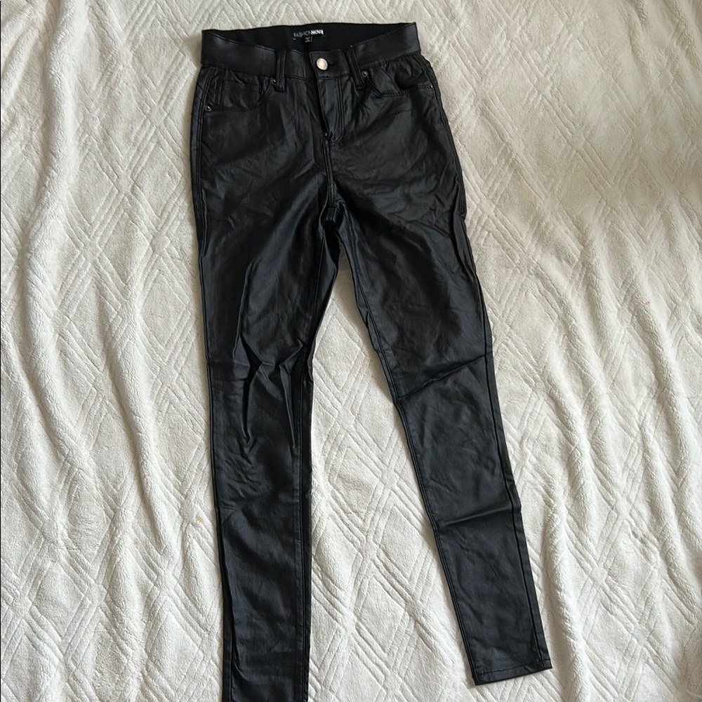 Fashion Nova Black leather Women's Pants
